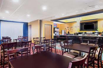 Red Roof Inn Jesup Exterior photo